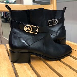 Black Bryce Michael Kors Bootie (NEW) sz. 8